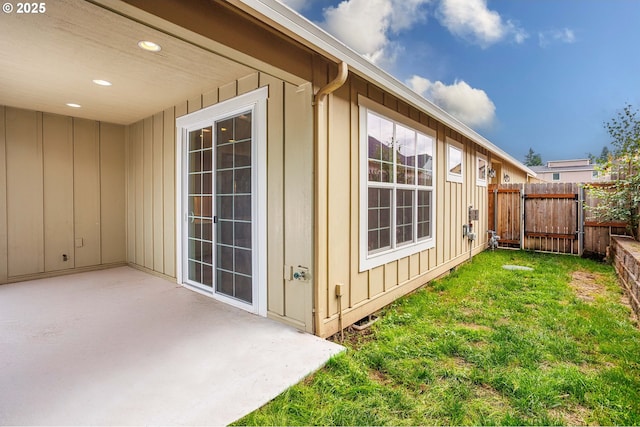 2220 NE Brendan Cir, Vancouver, WA 98663 - view of yard featuring a patio area and a gate
