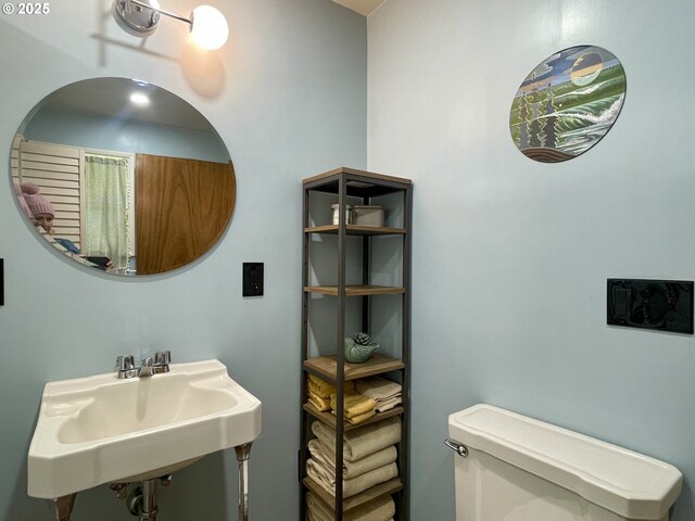 54825 Robinson Rd, Coquille, OR 97423 - bathroom featuring toilet and a sink