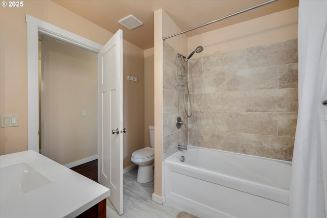 419 State St, Lyle, WA 98635 - bathroom with visible vents, baseboards, toilet, vanity, and shower / bath combo with shower curtain