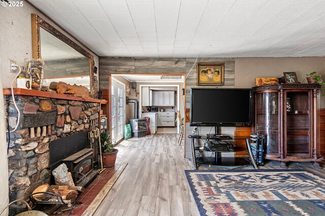 36285 Row River Rd, Cottage Grove, OR 97424 - living area with wood finished floors and washing machine and clothes dryer