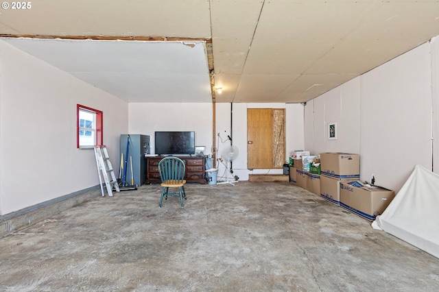 36285 Row River Rd, Cottage Grove, OR 97424 - view of garage