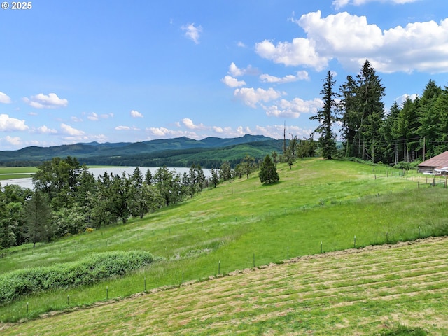 36285 Row River Rd, Cottage Grove, OR 97424 - view of mountain backdrop featuring a nearby body of water