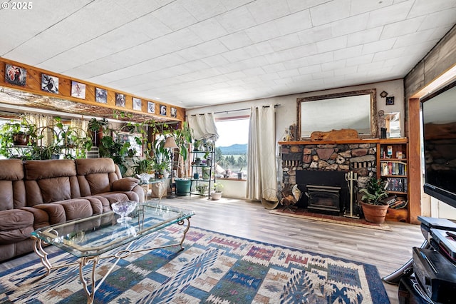 36285 Row River Rd, Cottage Grove, OR 97424 - living area with wood finished floors