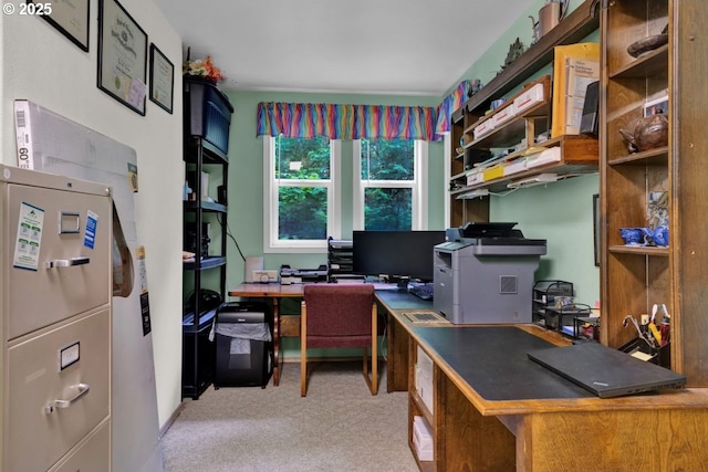 3347 31st St, Florence, OR 97439 - home office with light carpet
