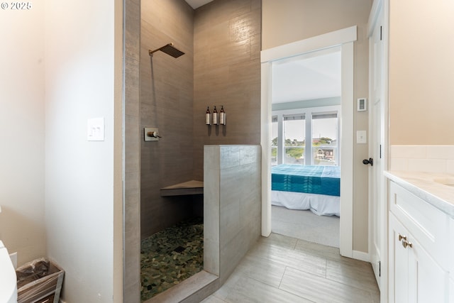 2539 SW Coral Loop, Lincoln City, OR 97367 - ensuite bathroom with a walk in shower and vanity