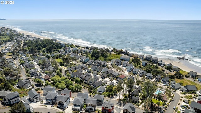 2539 SW Coral Loop, Lincoln City, OR 97367 - aerial overview of property's location with nearby suburban area and expansive beach