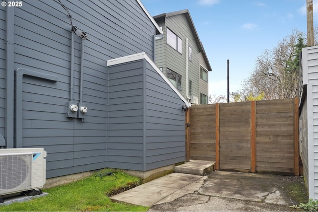 109 NE Shaver Ave, Portland, OR 97212 - view of side of home with ac unit