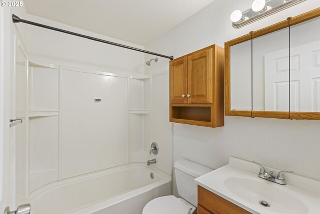6253 SW 204th Pl, Beaverton, OR 97078 - washroom featuring washing machine and clothes dryer