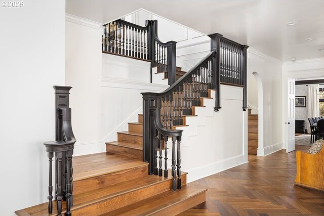 11175 S Riverwood Rd, Portland, OR 97219 - staircase featuring arched walkways and ornamental molding