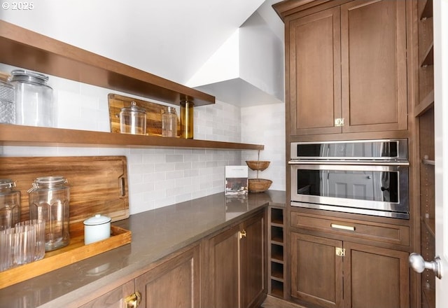 11175 S Riverwood Rd, Portland, OR 97219 - bar area featuring stainless steel oven and tasteful backsplash
