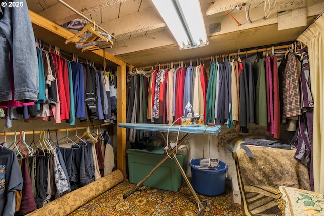 860 Adams St, Eugene, OR 97402 - view of spacious closet