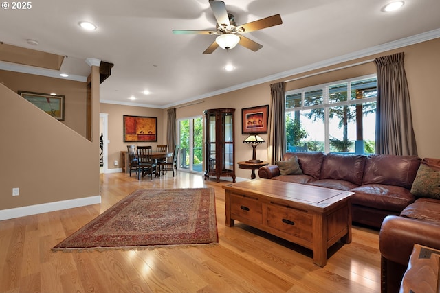 3563 Jake Mann Ln, Florence, OR 97439 - living area with crown molding, a ceiling fan, light wood-style floors, recessed lighting, and baseboards