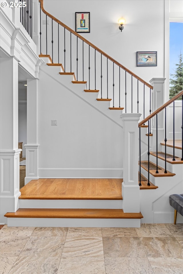 100 Garibaldi St, Lake Oswego, OR 97035 - view of staircase