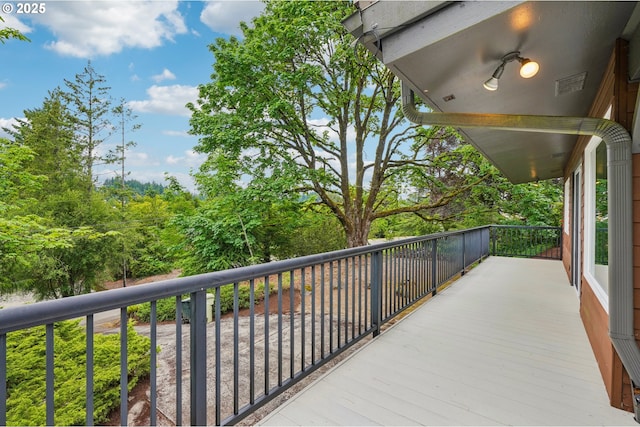 630 SW Viewmont Dr, Portland, OR 97225 - view of balcony