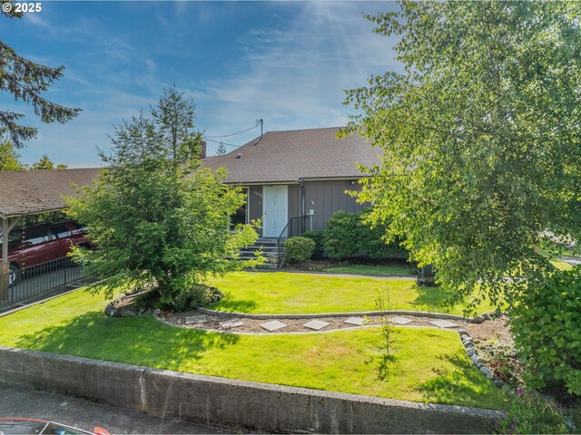 1495 N Hemlock St, Coquille, OR 97423 - view of yard