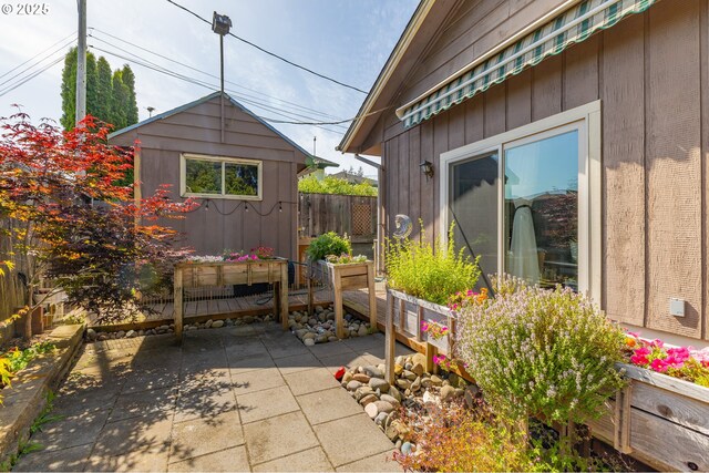 1495 N Hemlock St, Coquille, OR 97423 - view of patio / terrace featuring an outdoor structure