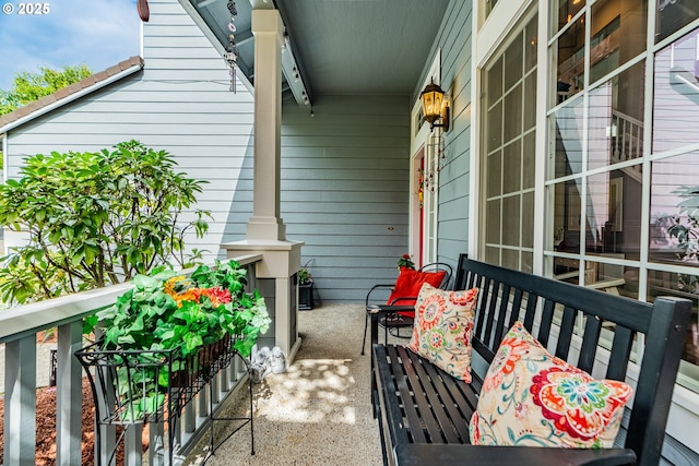 balcony with a porch