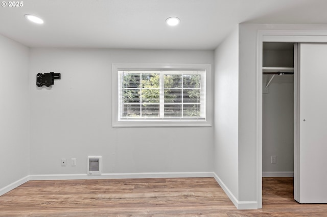 2745 C St, Springfield, OR 97477 - unfurnished bedroom featuring light wood-style flooring, recessed lighting, baseboards, and a closet