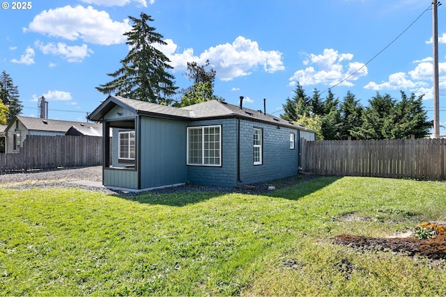 2745 C St, Springfield, OR 97477 - view of side of home