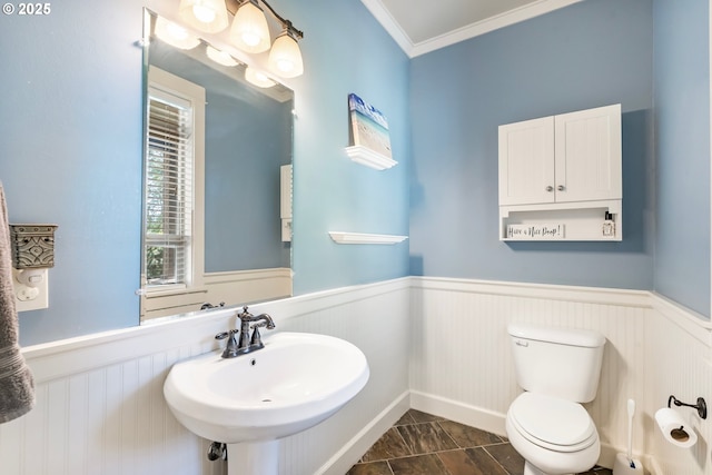 14390 SW Connor Pl, Portland, OR 97224 - half bathroom featuring wainscoting and ornamental molding