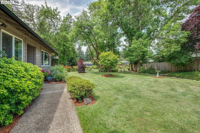 2648 SE Risley Ave, Milwaukie, OR 97267 - view of yard