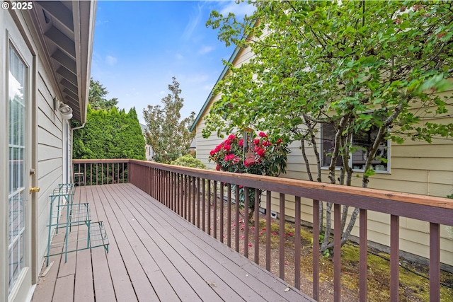 1939 NE Harewood Pl, Hillsboro, OR 97124 - view of deck