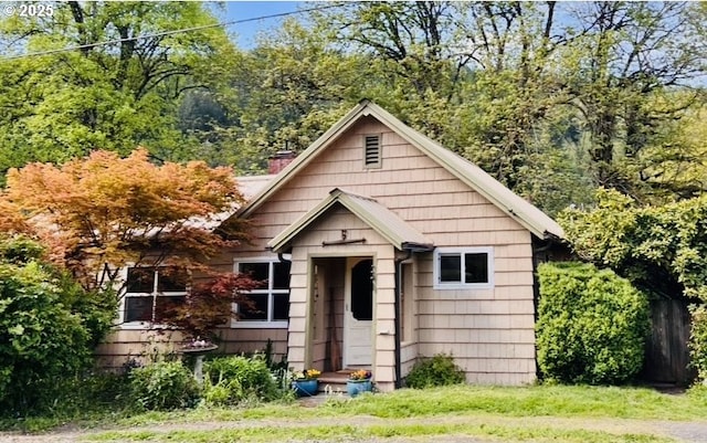 42799 Leaburg Dr, Walterville, OR 97489 - view of front of house with a chimney