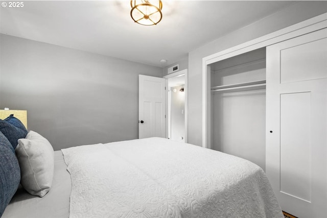 2450 Eddy Ave NE, Salem, OR 97301 - bedroom featuring a closet