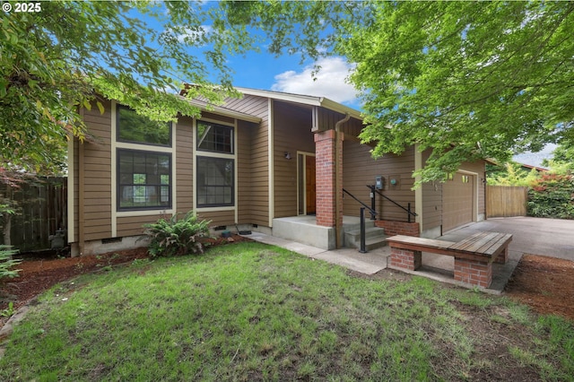 915 Marquet Way, Eugene, OR 97401 - view of front of house featuring a garage