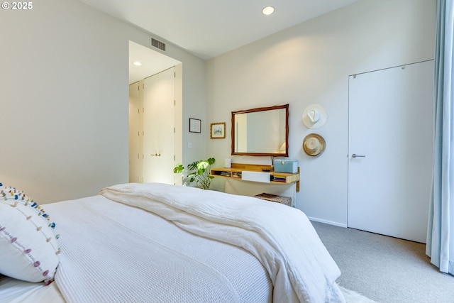 2530 SE 26th Ave Unit 401, Portland, OR 97202 - bedroom featuring carpet flooring, recessed lighting, and baseboards