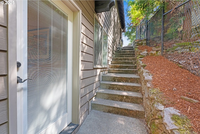 9641 SE Nicholas Dr, Happy Valley, OR 97086 - view of stairs
