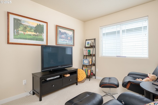 12146 SW Palermo St, Wilsonville, OR 97070 - living area featuring carpet floors and baseboards
