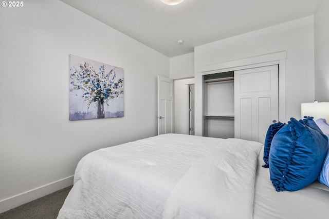 2522 S Lydia Loop, Hubbard, OR 97032 - carpeted bedroom with baseboards and a closet