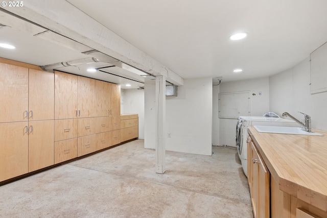 17367 Canal Cir, Lake Oswego, OR 97035 - finished basement with recessed lighting and a sink