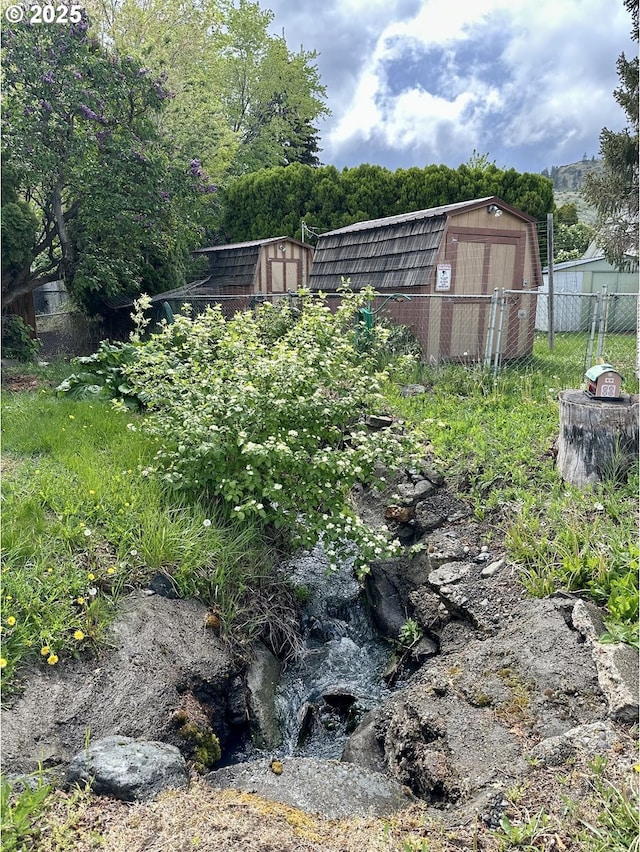 808 F Ave, La Grande, OR 97850 - view of yard