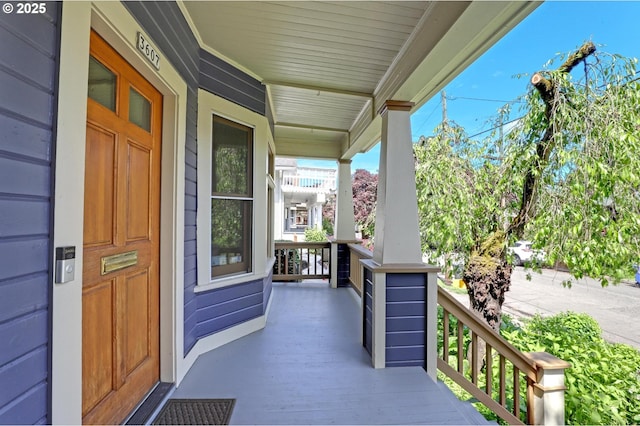 3607 NE 13th Ave, Portland, OR 97212 - view of wooden porch