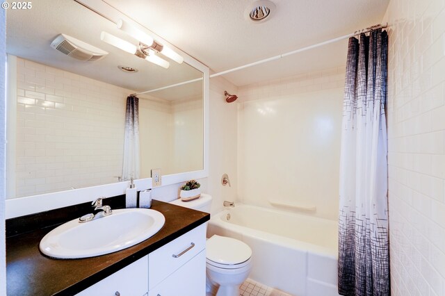 2020 SW Main St Unit 403, Portland, OR 97205 - full bathroom with shower / bath combo, toilet, and vanity