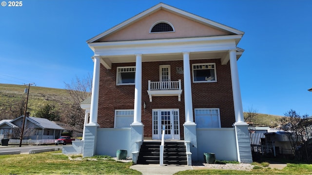315 N Gale St, Heppner, OR 97836 - greek revival house with brick siding
