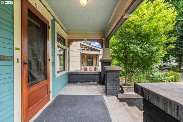 2517 NE 21st Ave, Portland, OR 97212 - view of covered porch