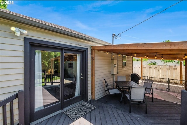 2185 Laurel Ave, Salem, OR 97301 - wooden terrace with outdoor dining space