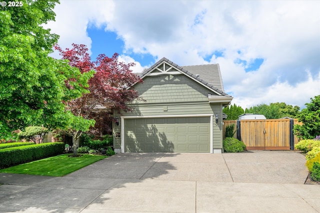 2053 Lakeview Dr, Eugene, OR 97408 - garage with concrete driveway