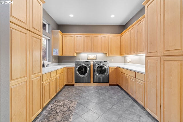 6904 SW Joshua Ct, Powell Butte, OR 97753 - laundry room with washing machine and clothes dryer, cabinet space, and recessed lighting