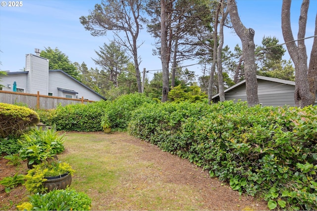 320 El Rotundo Ave, Lincoln City, OR 97367 - view of yard