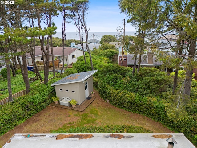 320 El Rotundo Ave, Lincoln City, OR 97367 - view of yard featuring an outdoor structure and a residential view
