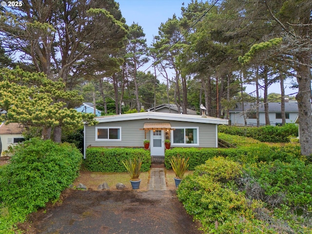 320 El Rotundo Ave, Lincoln City, OR 97367 - view of front of home