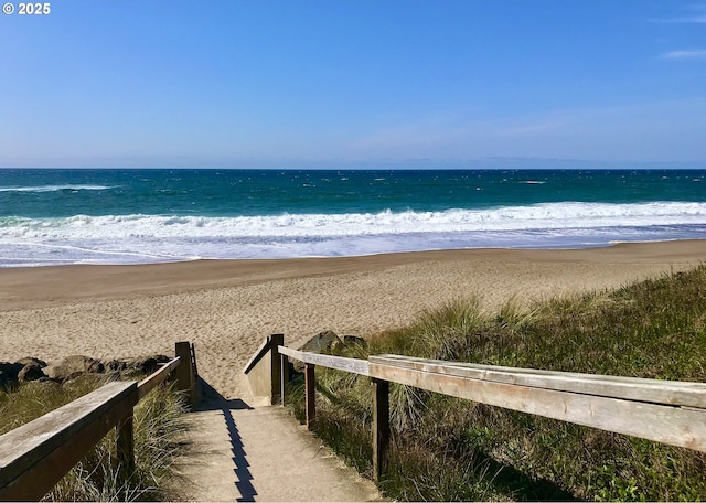 320 El Rotundo Ave, Lincoln City, OR 97367 - water view with local beach