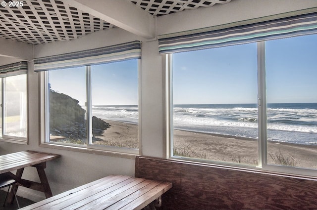 320 El Rotundo Ave, Lincoln City, OR 97367 - sunroom with view of water and beach