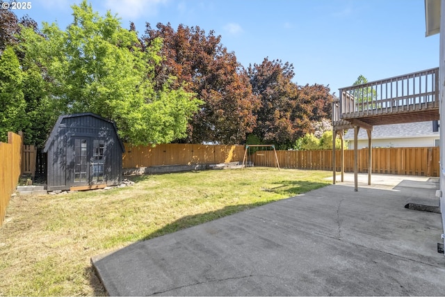 2005 SW Stella Way, Troutdale, OR 97060 - view of yard featuring a patio