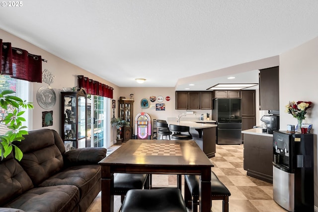 10903 NW 5th Ave, Vancouver, WA 98685 - living room featuring recessed lighting