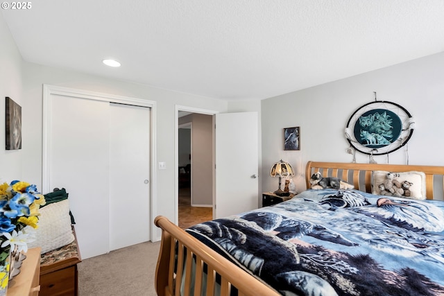 10903 NW 5th Ave, Vancouver, WA 98685 - bedroom with light carpet, a closet, and recessed lighting